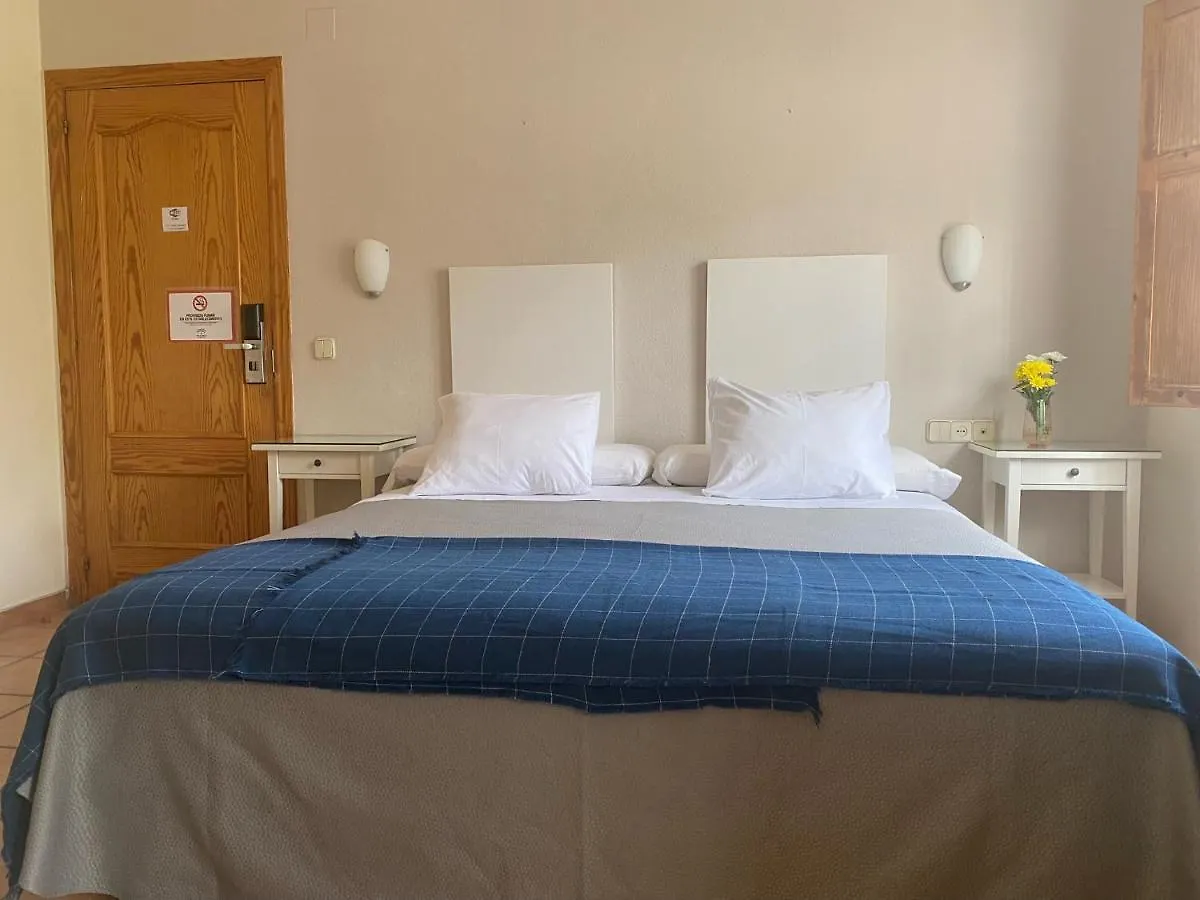 Hostal Moscatel Malaga 2*,